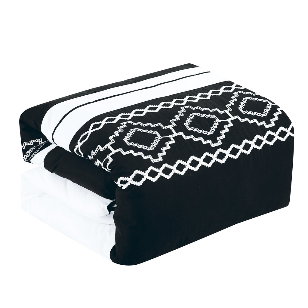 Black and White Geometric Embroidered 7-Piece Comforter Set - comforter detail