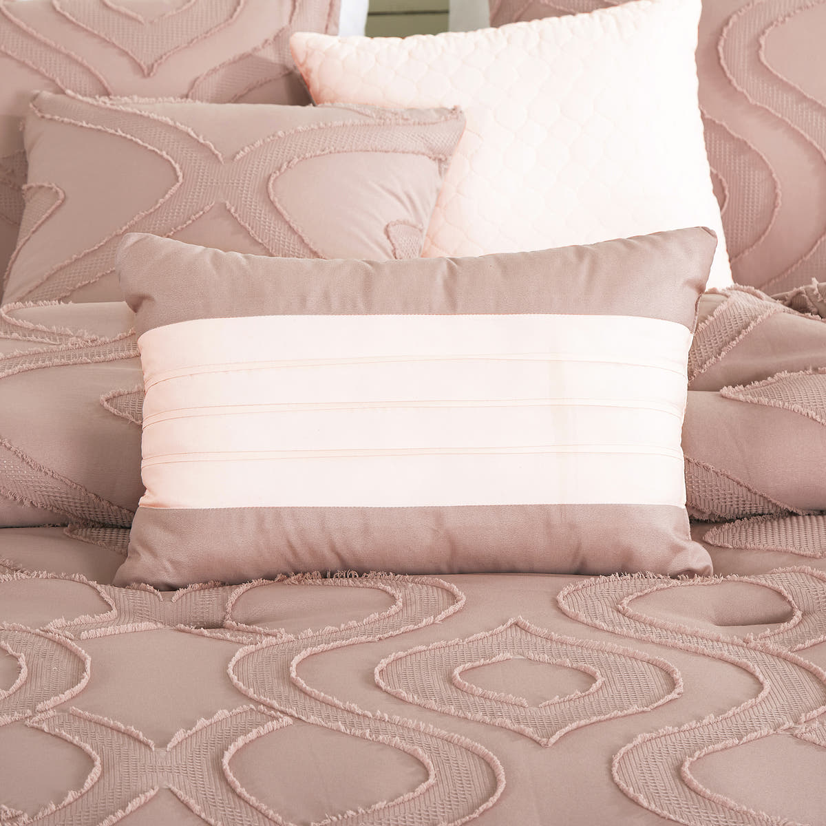 Blush Clip Jacquard 7-Piece Comforter Set - alternate product view 4