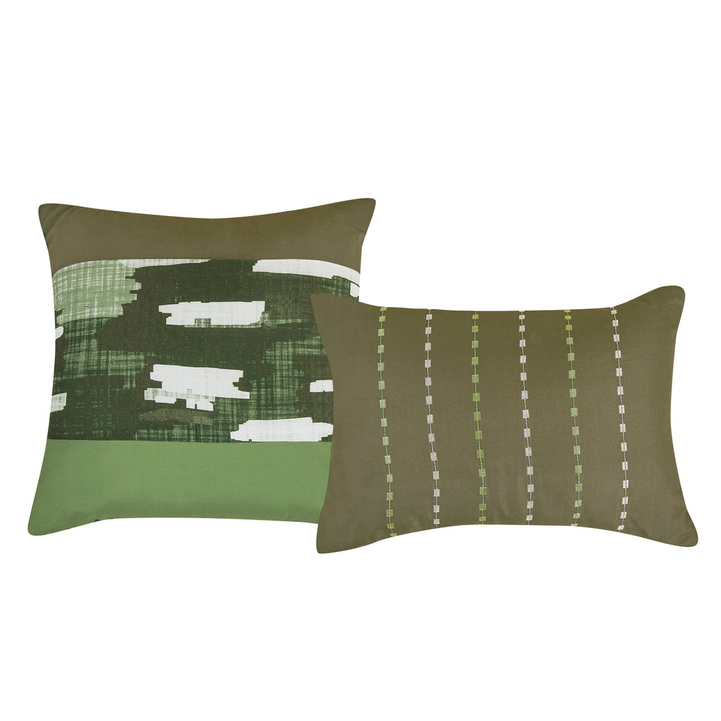 Olive Camouflage 9-Piece Comforter & Sheet Set - decorative pillow detail