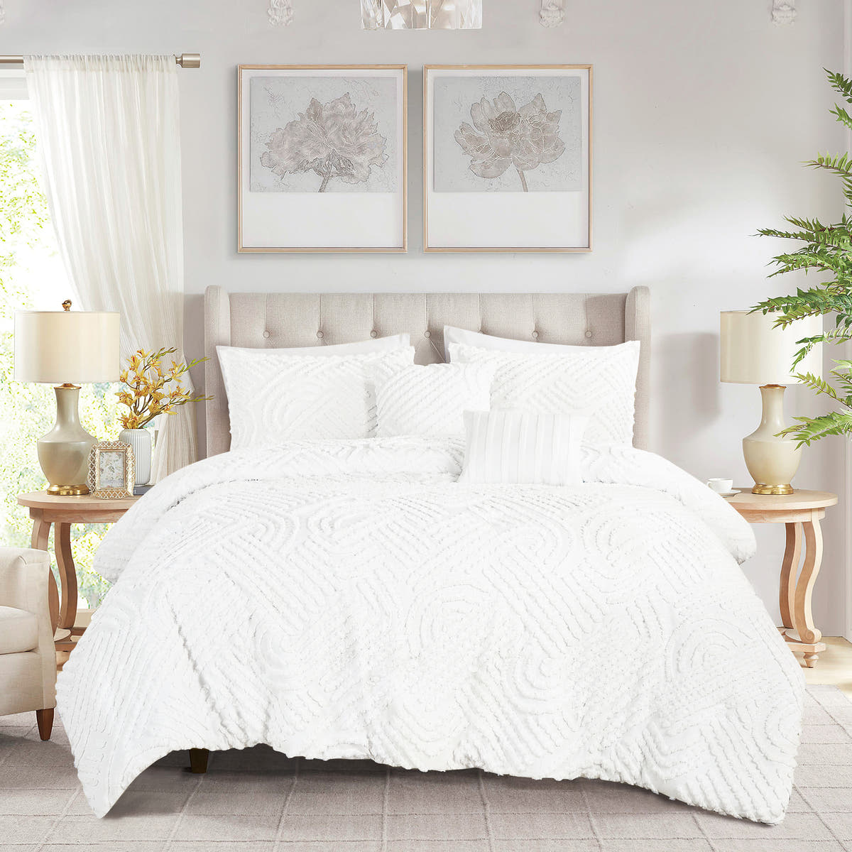 White Tufted 5-Piece Comforter Set detail 3