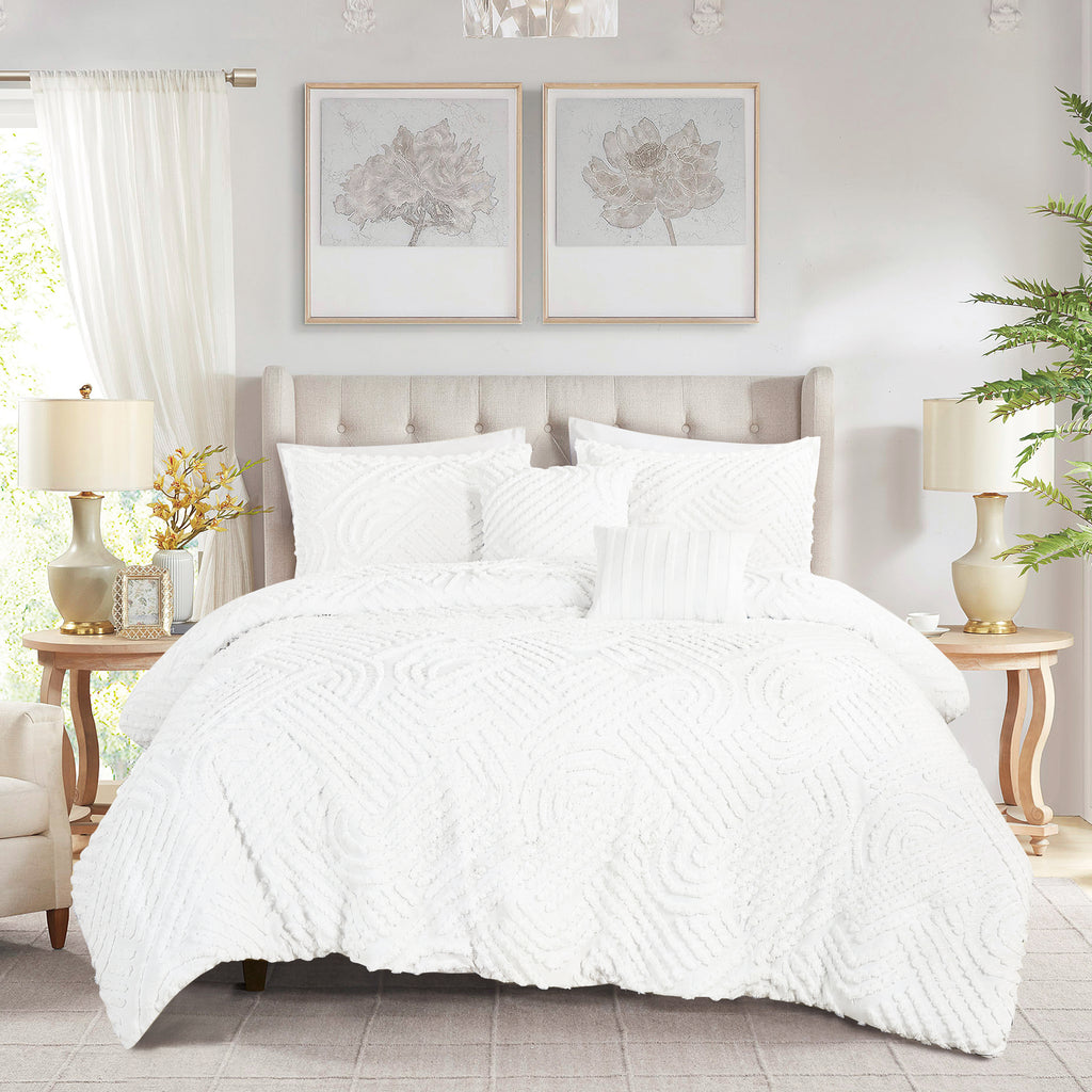 White Tufted 5-Piece Comforter Set detail 3