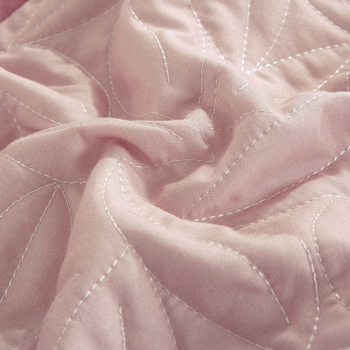 Blush Geometric 6-Piece Comforter Set detail 2
