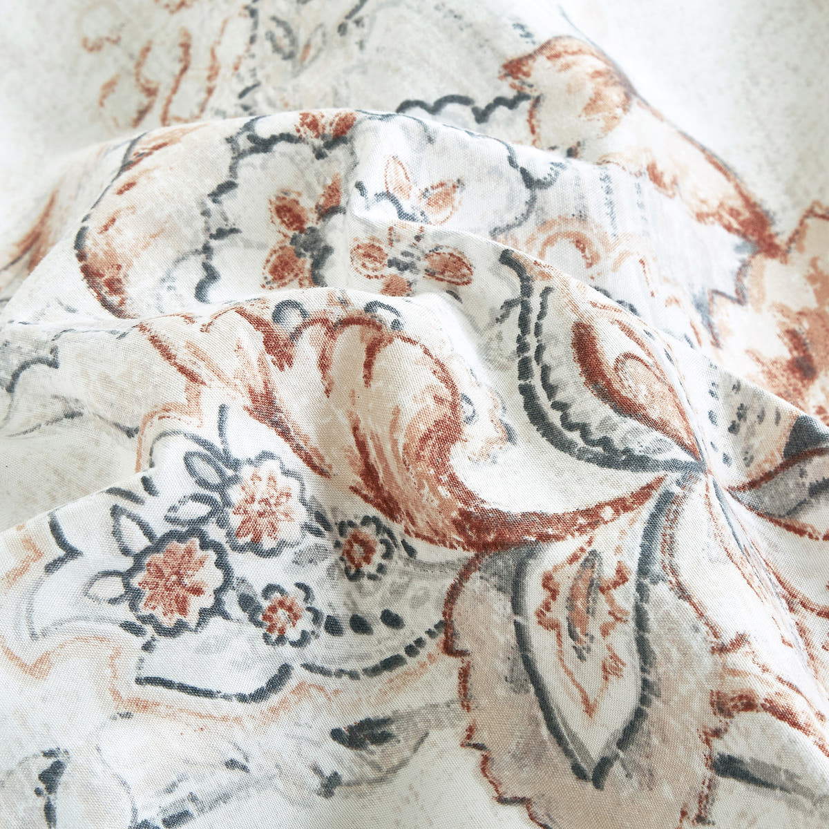 Beige Floral 7-Piece Comforter Set detail 2