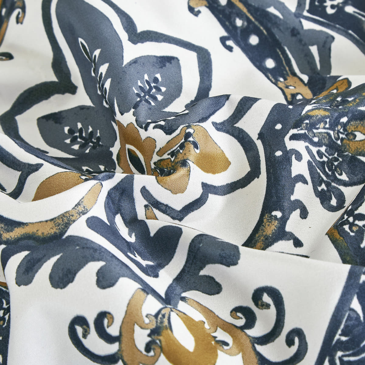 Blue Paisley 7-Piece Comforter Set detail 3