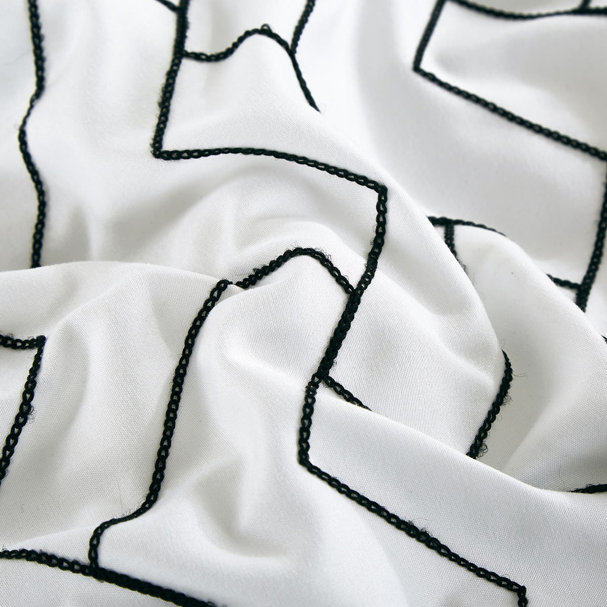 Black and White Geometric Embroidered 9-Piece Comforter & Sheet Set - alternate product view 5