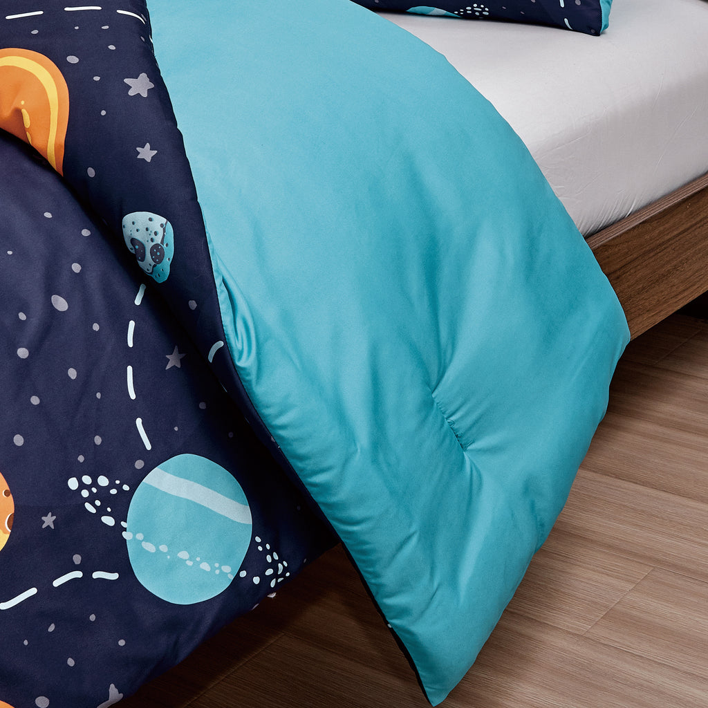 Navy Planet Print comforter set - additional product view